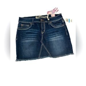 NWT Wallflower Denim Skirt size 9 Regular